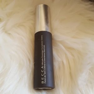 Becca ultimate coverage foundation